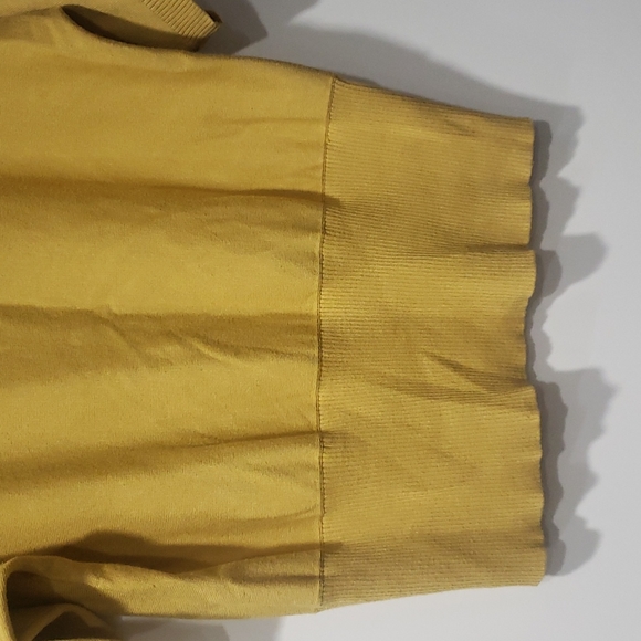 Top - Picture 5 of 9